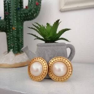 Vintage Pearl Clip On Earrings